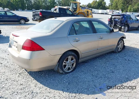 2006 Honda Accord 2.4 Ex z USA, uszkodzony, nr VIN 1HGCM56846A045068
